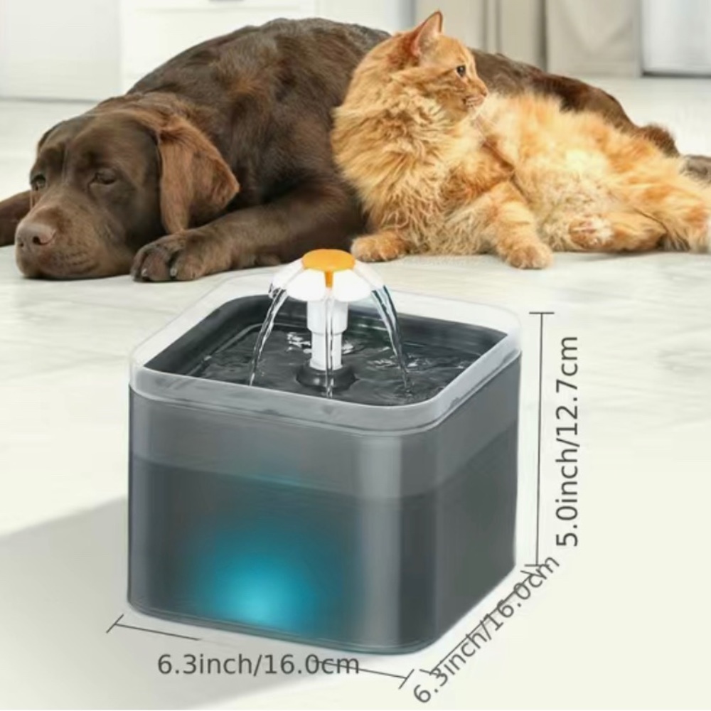Pet water fountain